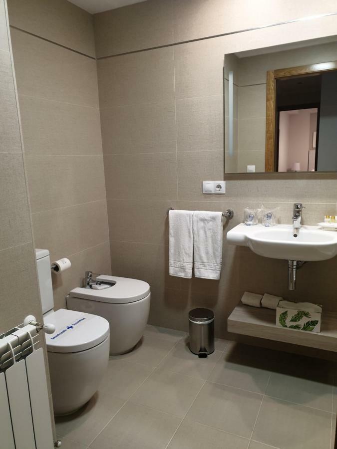 Apartamentos Porta Nova Lugo Luaran gambar